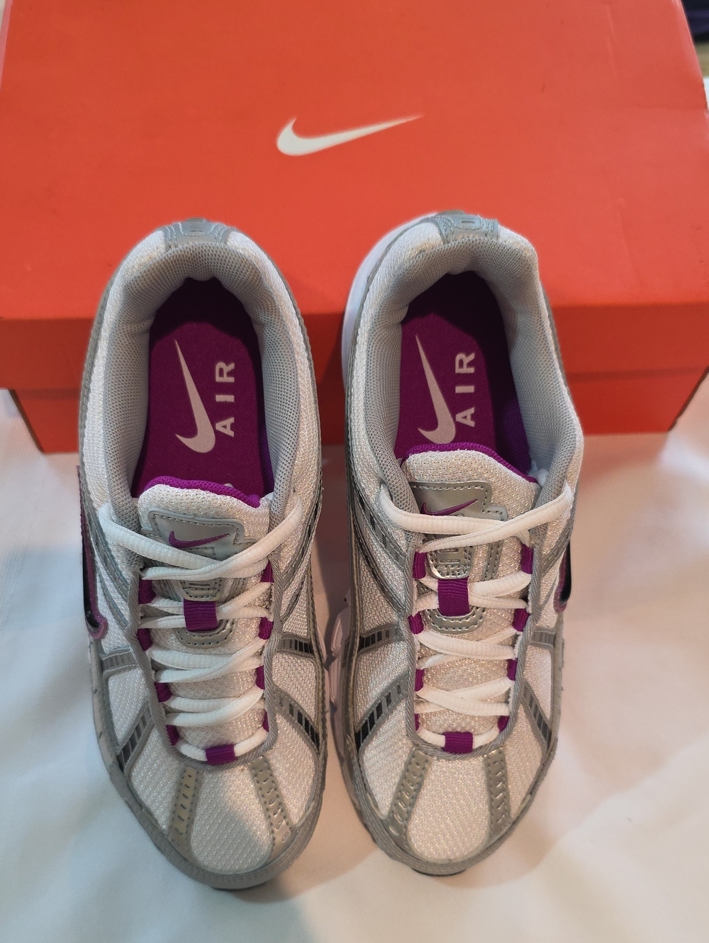 Nike Women’s White and Purple AIR N' Sight III New